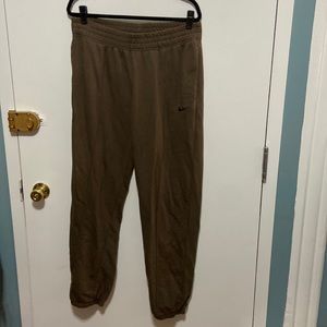 Nike sweatpants size L